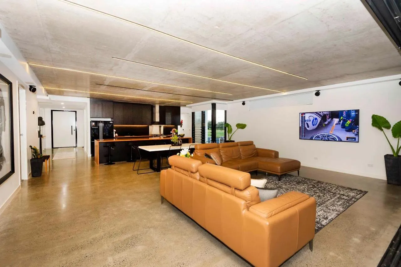 Ivy Villas Mackay Australia